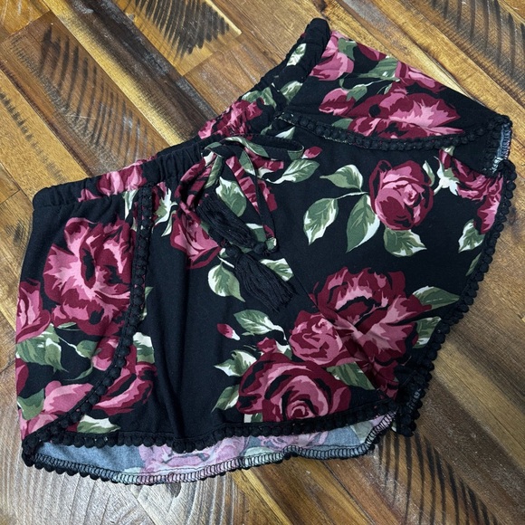 Burgendy Rose Hot Kids Shorts - Picture 1 of 13